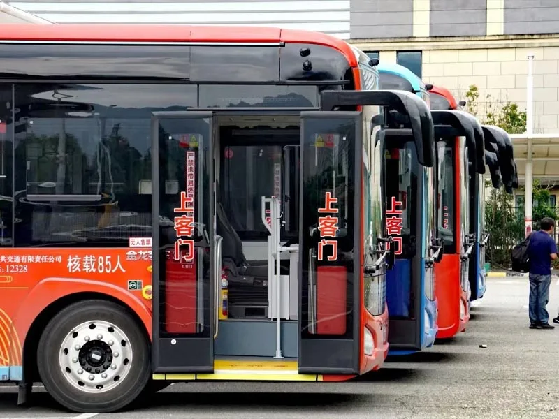 Lekvrije luchttank voor bus